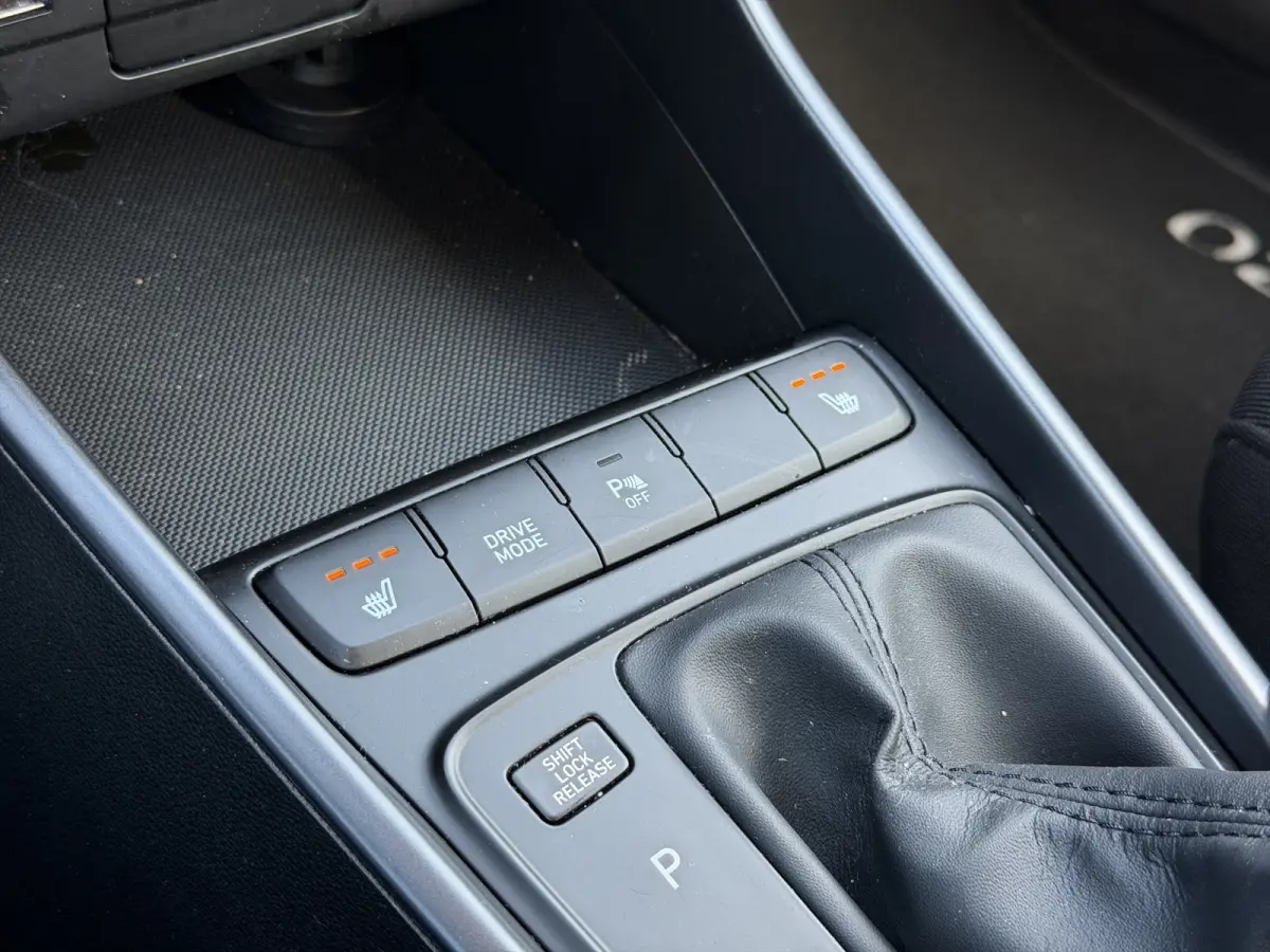 1.0 T-GDI Comfort Smart | Achteruitrij camera | Airco | Apple Carplay/Android Auto|telefoonintegratie premium