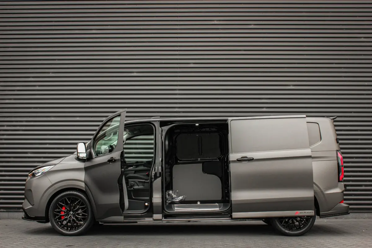 Cust. 340 L2H1 Limited 71 kWh 218PK / JB- EDITON / CAMERA / 350KM RANGE / APPLE CARPLAY /DRIVERS- PACK /FULL OPTION