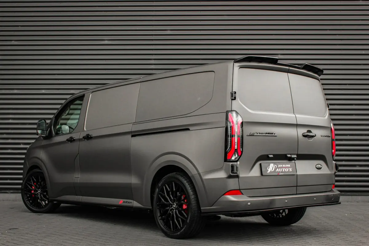 Cust. 340 L2H1 Limited 71 kWh 218PK / JB- EDITON / CAMERA / 350KM RANGE / APPLE CARPLAY /DRIVERS- PACK /FULL OPTION