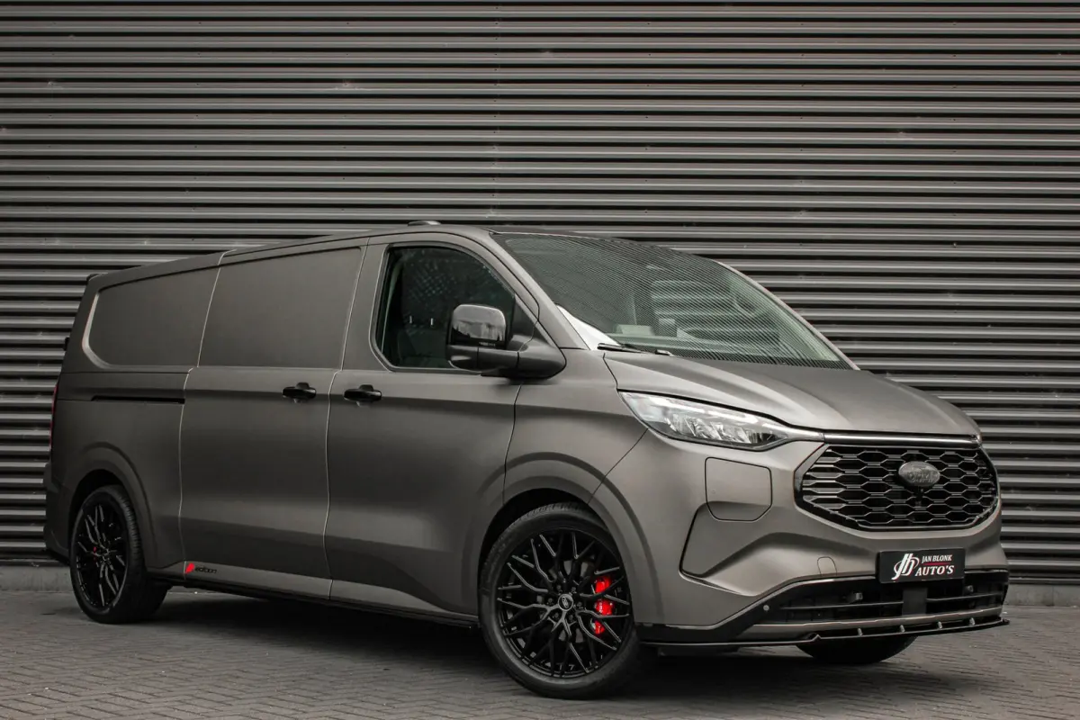 Cust. 340 L2H1 Limited 71 kWh 218PK / JB- EDITON / CAMERA / 350KM RANGE / APPLE CARPLAY /DRIVERS- PACK /FULL OPTION
