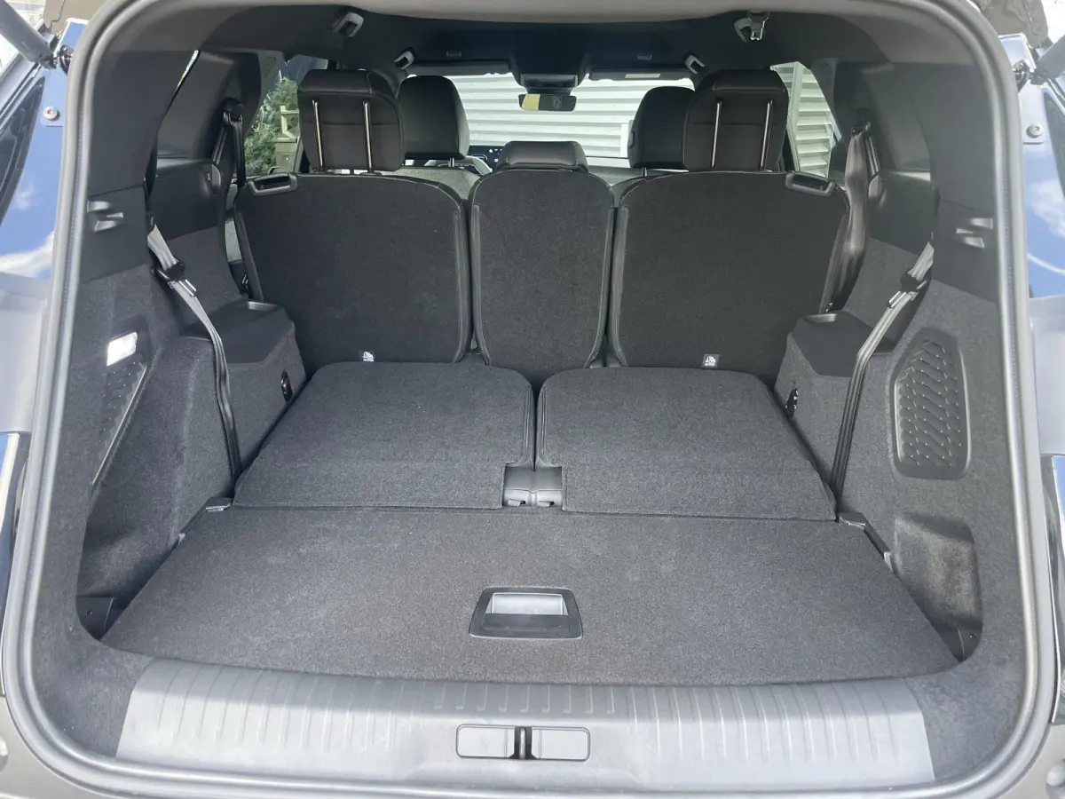 1.2 Hybrid 145 GT 7p FULL OPTIONS!