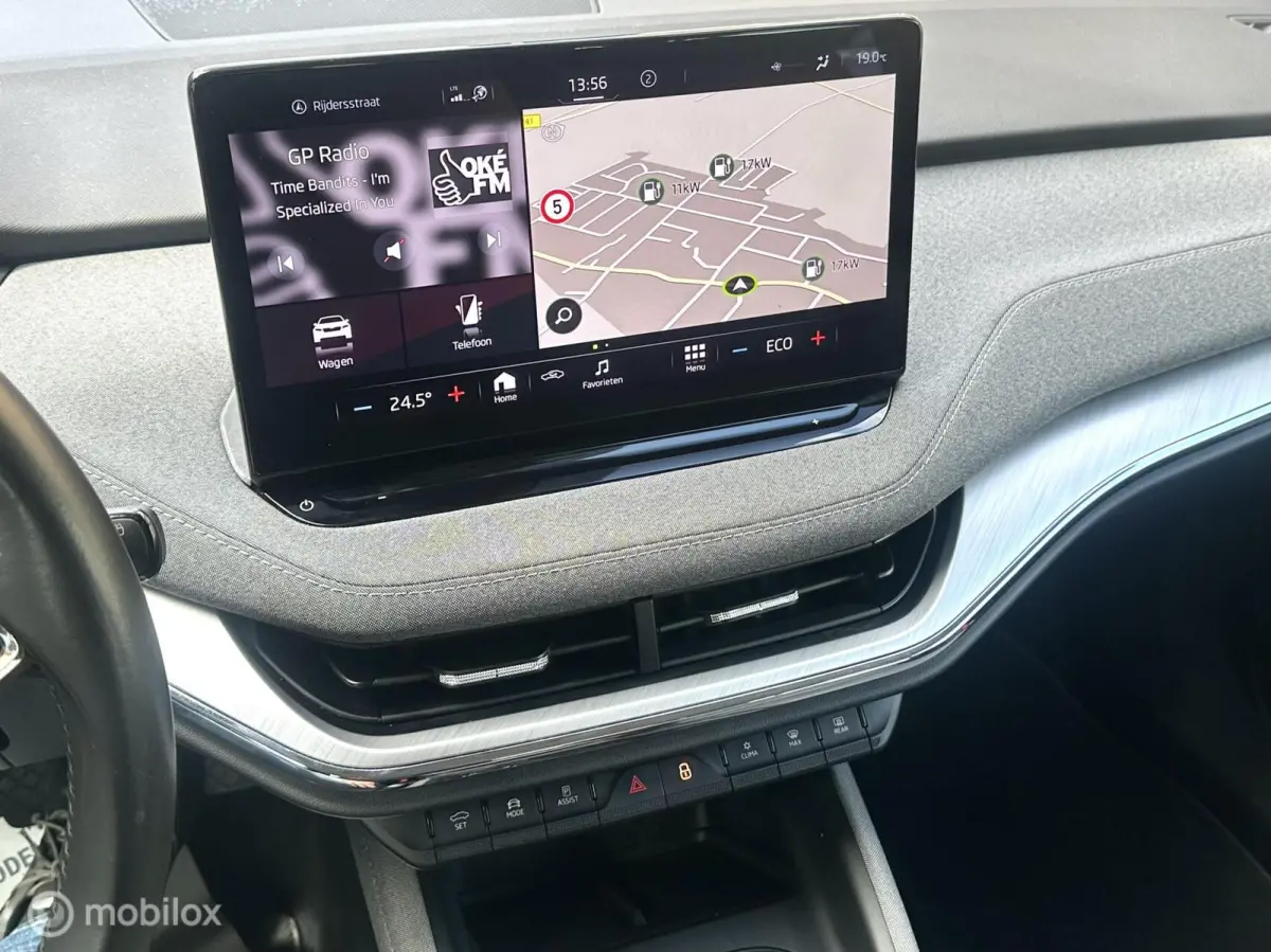 80 SOH 92% CARPLAY WEGKLAPBARE TREKHAAK STUURVERWARMING SFEERVERLICHTING ACHTERUITRIJ CAMERA GROTE ACCU!!