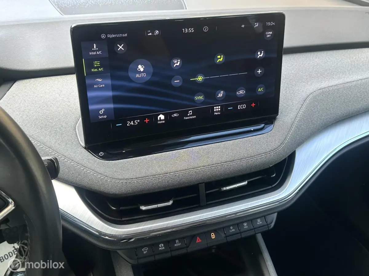 80 SOH 92% CARPLAY WEGKLAPBARE TREKHAAK STUURVERWARMING SFEERVERLICHTING ACHTERUITRIJ CAMERA GROTE ACCU!!