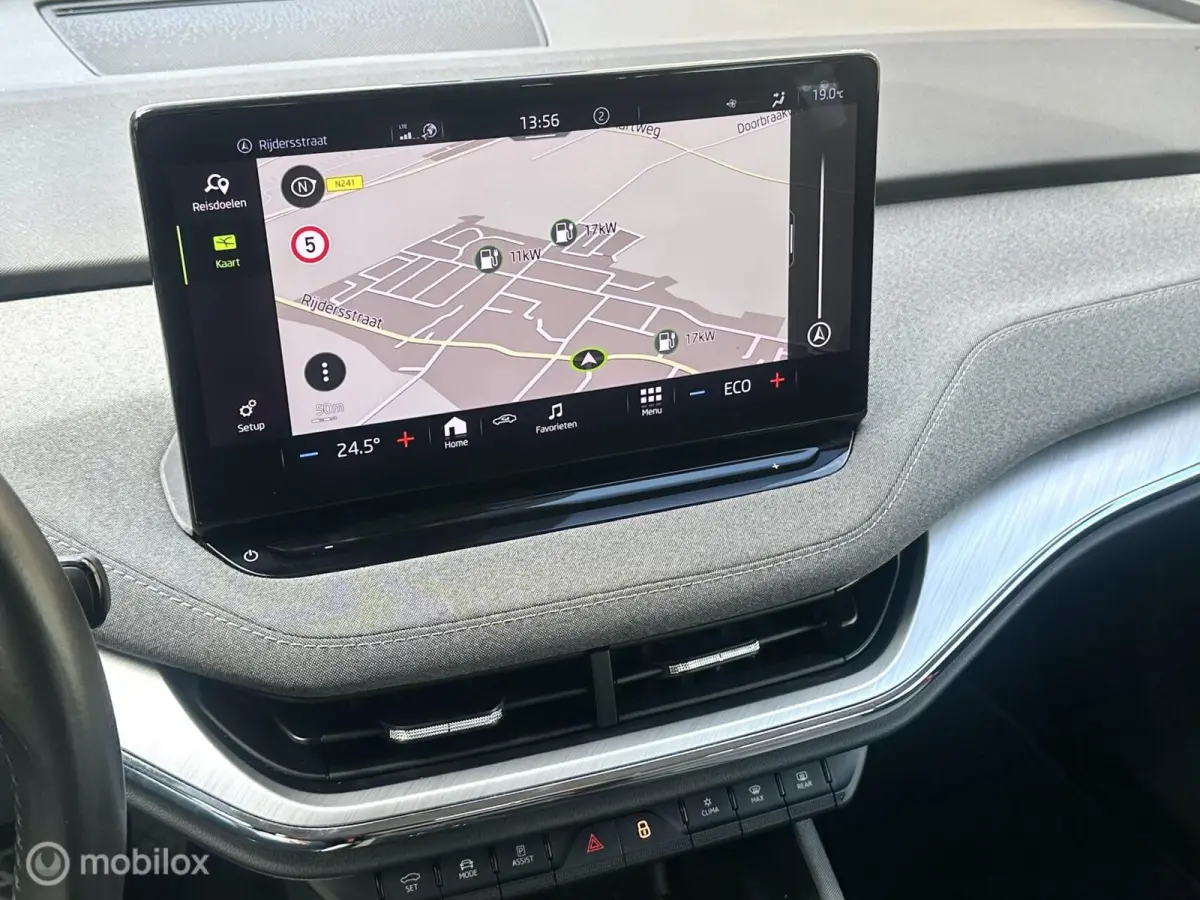 80 SOH 92% CARPLAY WEGKLAPBARE TREKHAAK STUURVERWARMING SFEERVERLICHTING ACHTERUITRIJ CAMERA GROTE ACCU!!