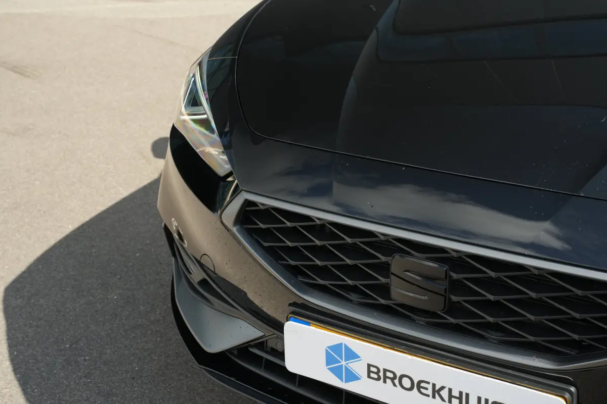 FR Business - eHybrid | Achteruitrijcamera | Automatisch dimmende binnenspiegel | Dakhemel uitgevoerd in zwart