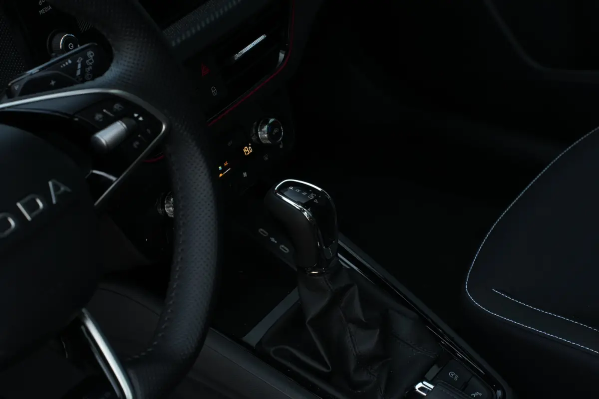 1.0 TSI DSG Monte Carlo 115 pk | Achteruitrijcamera | Adaptive Cruise Control | Driver Activity Assistant, vermoeidheid waarschuwingssysteem