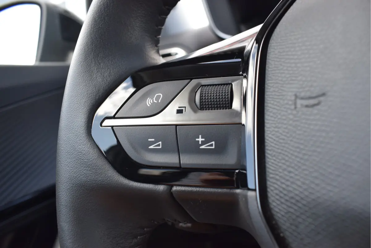 1.2 Allure Pack 100PK | NL-Auto | Camera | Keyless Entry & Start