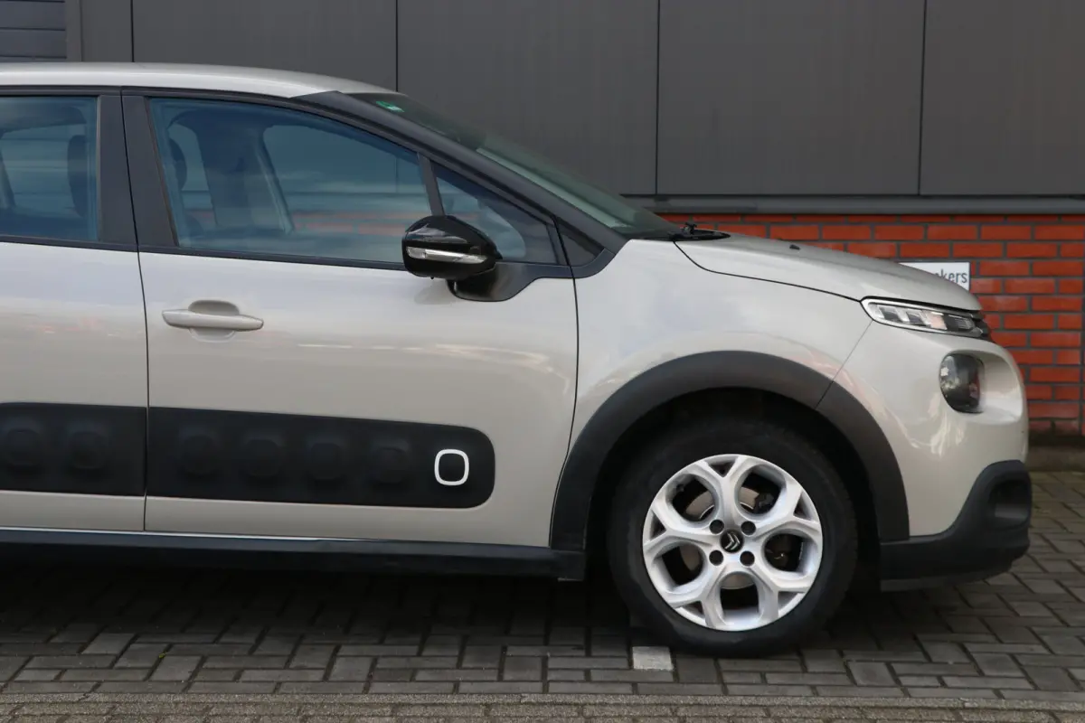 1.2 PureTech S&S Feel Automaat | carplay | airco | navi |