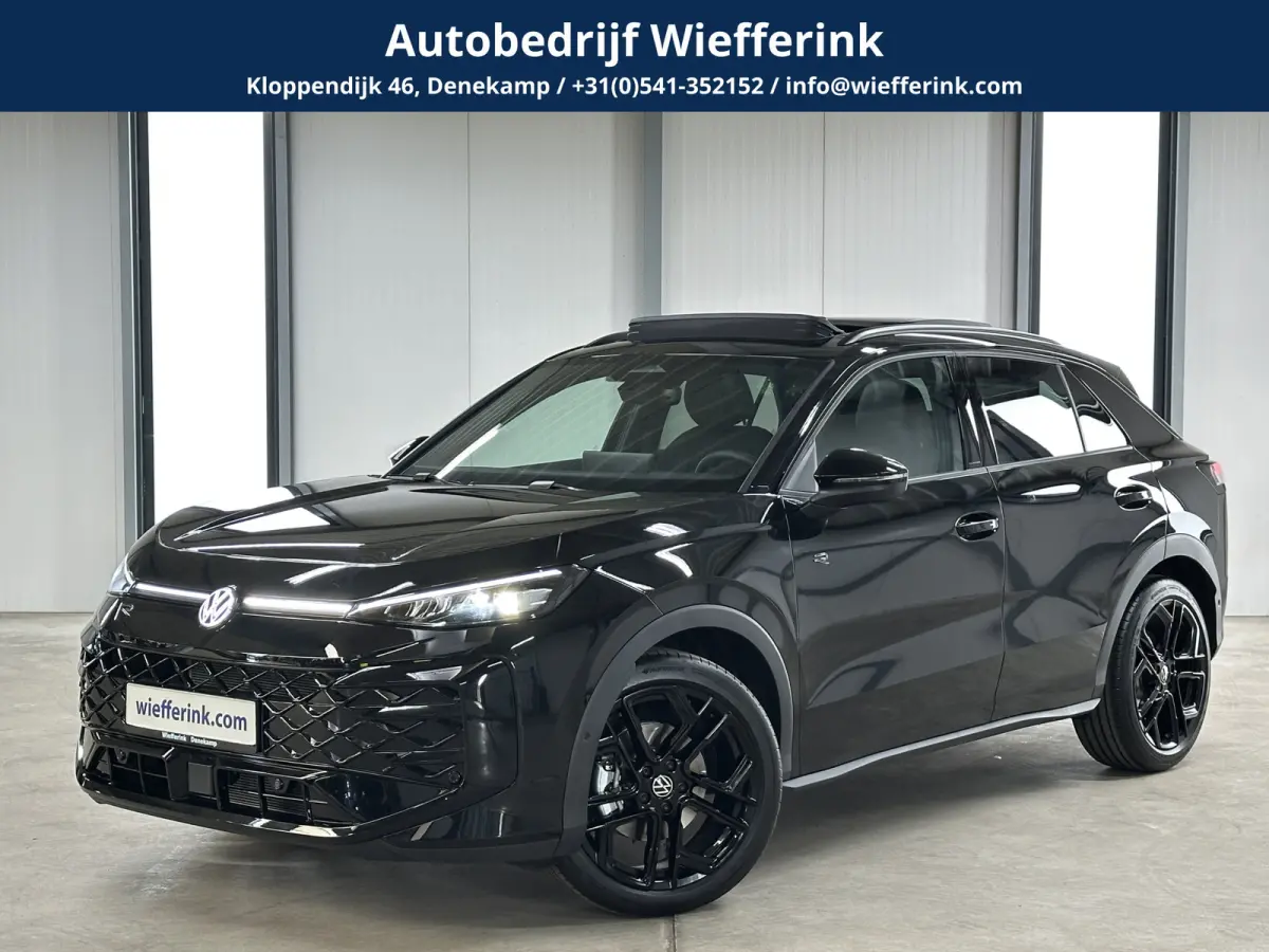 1.5 eTsi R-Line First Edition | Trekhaak | Pano | Black-style | Licht-pakket (IQ.Light)