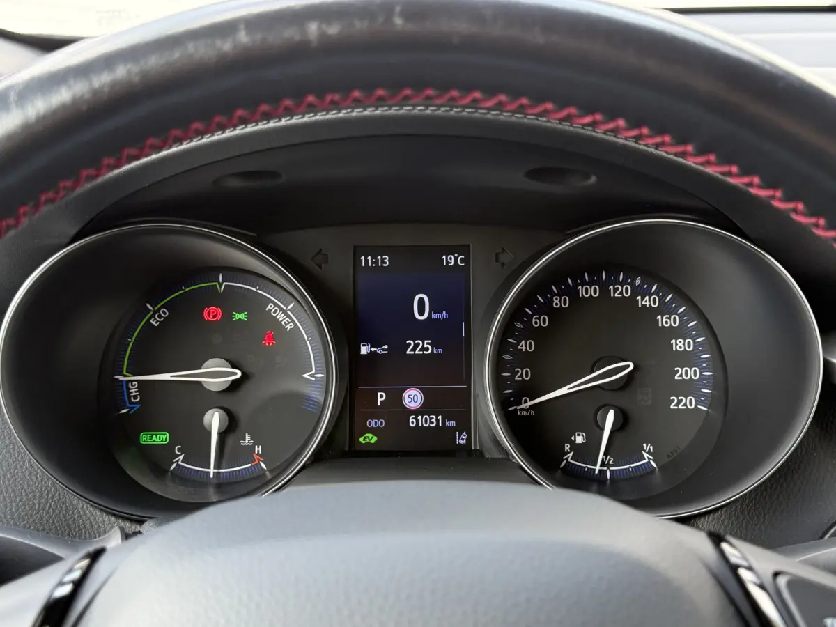 2.0 Hybrid GR-Sport | JBL | ACC | Elek. Stoel | Camera | Keyless | 19 inch