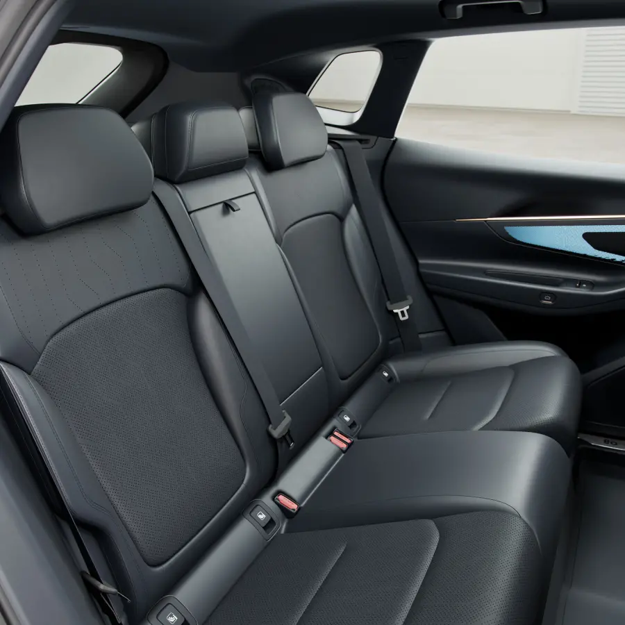1.5 Business Edition | 11 kW lader | Alarmsysteem | Apple Carplay/Android Auto|telefoonintegratie premium