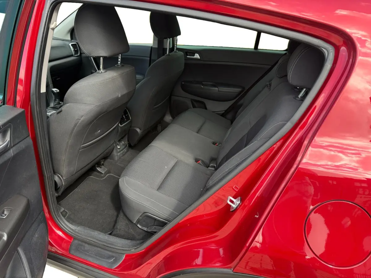 1.6 GDI First Edition Achteruitrijcamera | Parkeersensoren | Cruise control | Navi | LM Velgen |