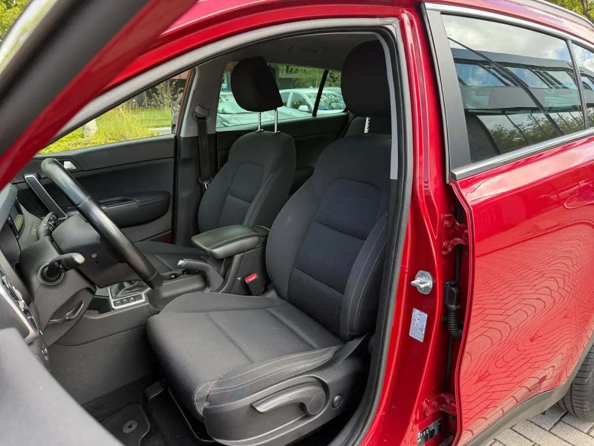 1.6 GDI First Edition Achteruitrijcamera | Parkeersensoren | Cruise control | Navi | LM Velgen |