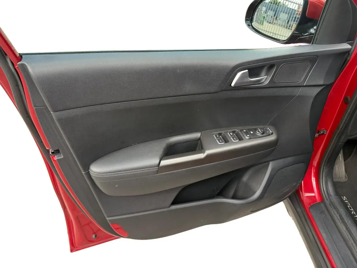 1.6 GDI First Edition Achteruitrijcamera | Parkeersensoren | Cruise control | Navi | LM Velgen |