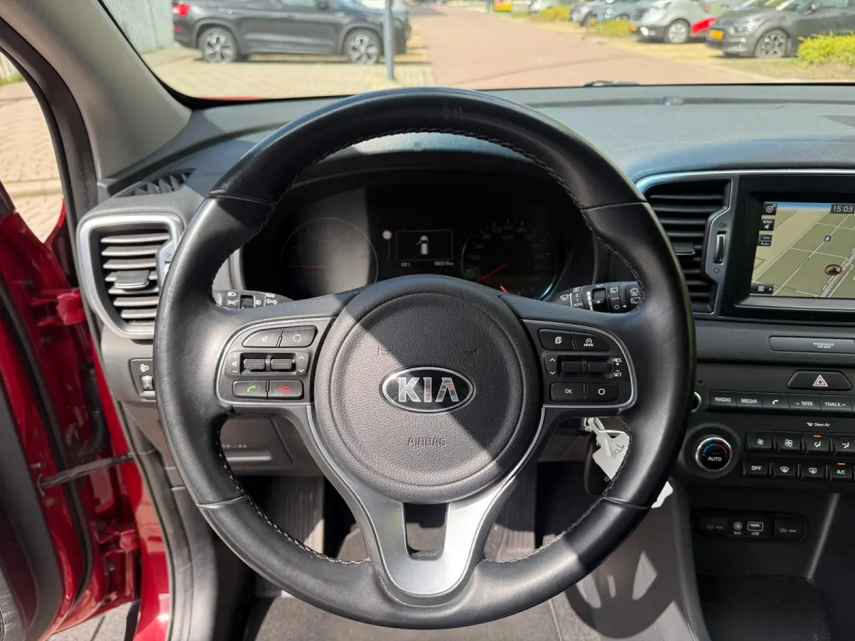 1.6 GDI First Edition Achteruitrijcamera | Parkeersensoren | Cruise control | Navi | LM Velgen |