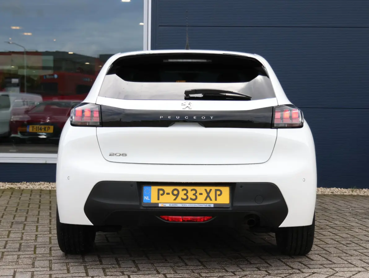 1.2 PureTech Active Pack LED | Parkeersensoren | Apple Carplay & Android Auto | 16"LMV