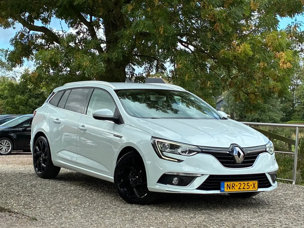 1.5 dCi Eco2 Zen | Navi + Clima + Cruise nu €6.975,-!!