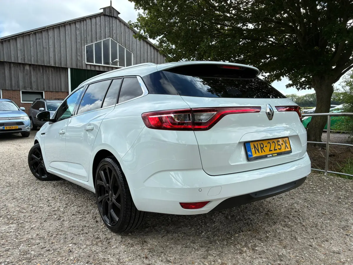 1.5 dCi Eco2 Zen | Navi + Clima + Cruise nu €6.975,-!!