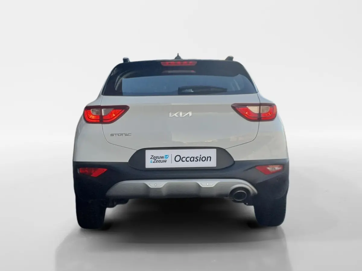 1.0i Turbo DynamicLine Automaat |  Two-tone lak | Apple Carplay / Android Auto | Airco |  Elektrische ramen | Camera | Parkeersensoren | Lichtmetalen velgen |