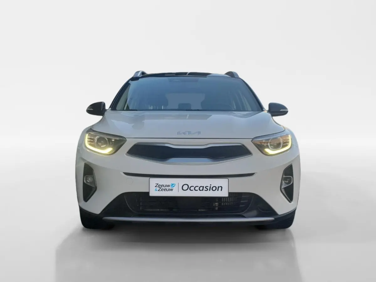 1.0i Turbo DynamicLine Automaat |  Two-tone lak | Apple Carplay / Android Auto | Airco |  Elektrische ramen | Camera | Parkeersensoren | Lichtmetalen velgen |