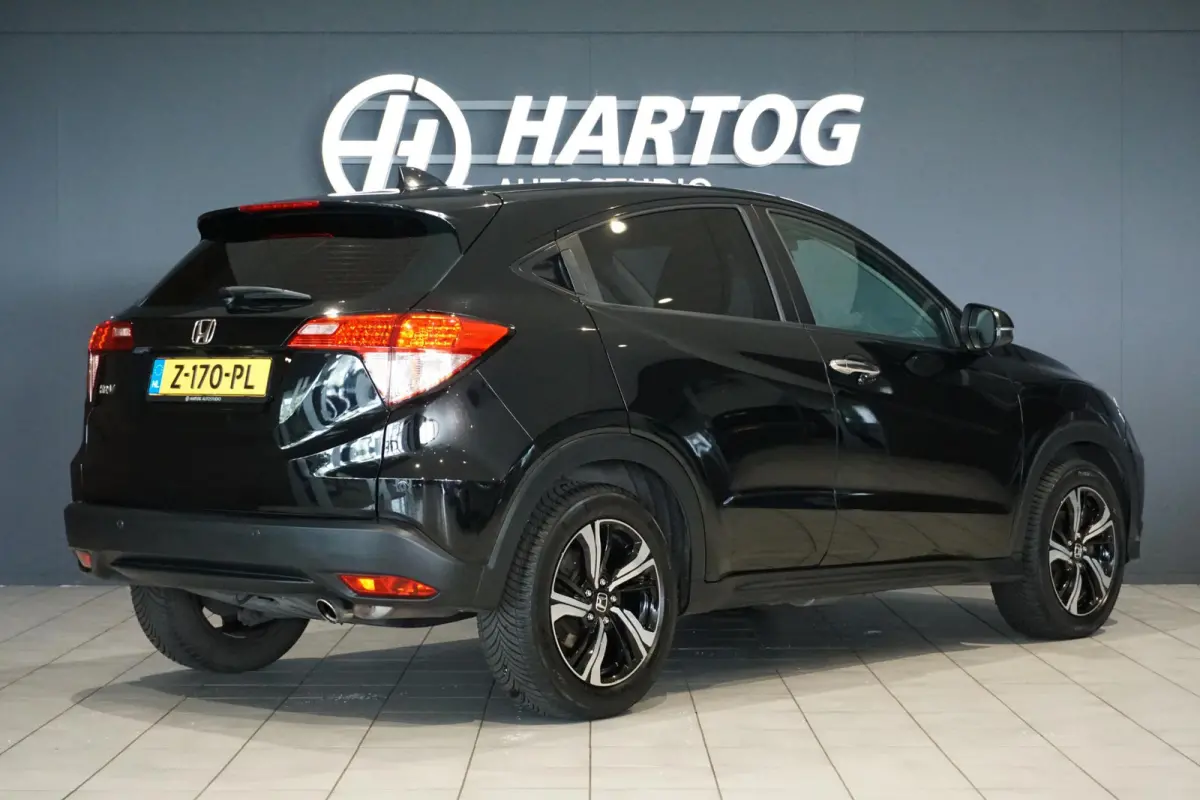 1.5 i-VTEC Executive + NAVI / DAB / SENSOREN / STOELVERWARMING