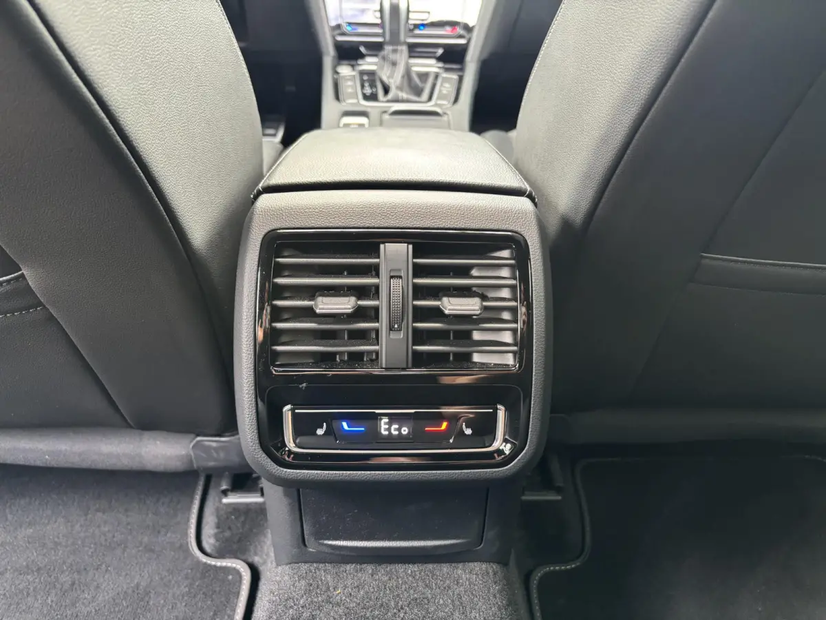 1.4 TSI eHybrid R-Line|Pano|360 Camera|Standkachel
