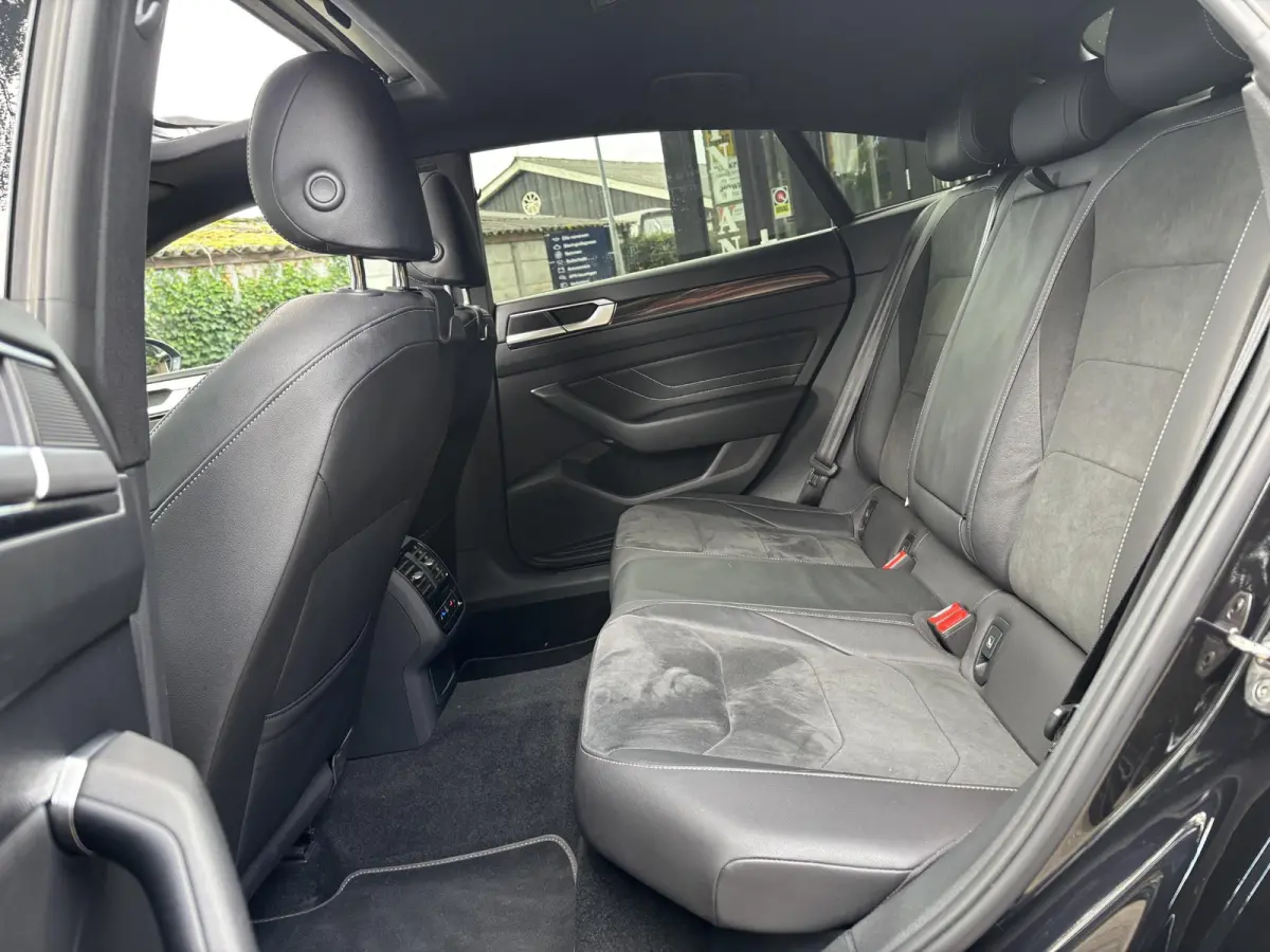 1.4 TSI eHybrid R-Line|Pano|360 Camera|Standkachel