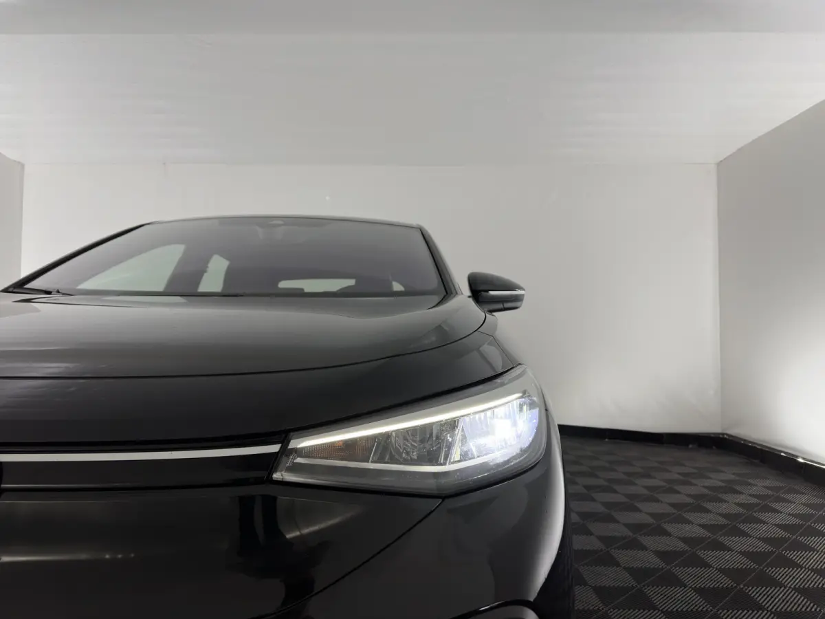 ID.5 Pro Business 77 kWh [3-Fase-11kW] {SoH-93%} (INCL-BTW) *HEATPUMP | LEATHER-ALCANTARA | FULL-LED | ADAPTIVE-CRUISE |  DIGI-COCKPIT | HEATED-COMFORTSEATS | KEYLESS | DAB+ | AMBIENTLIGHT |