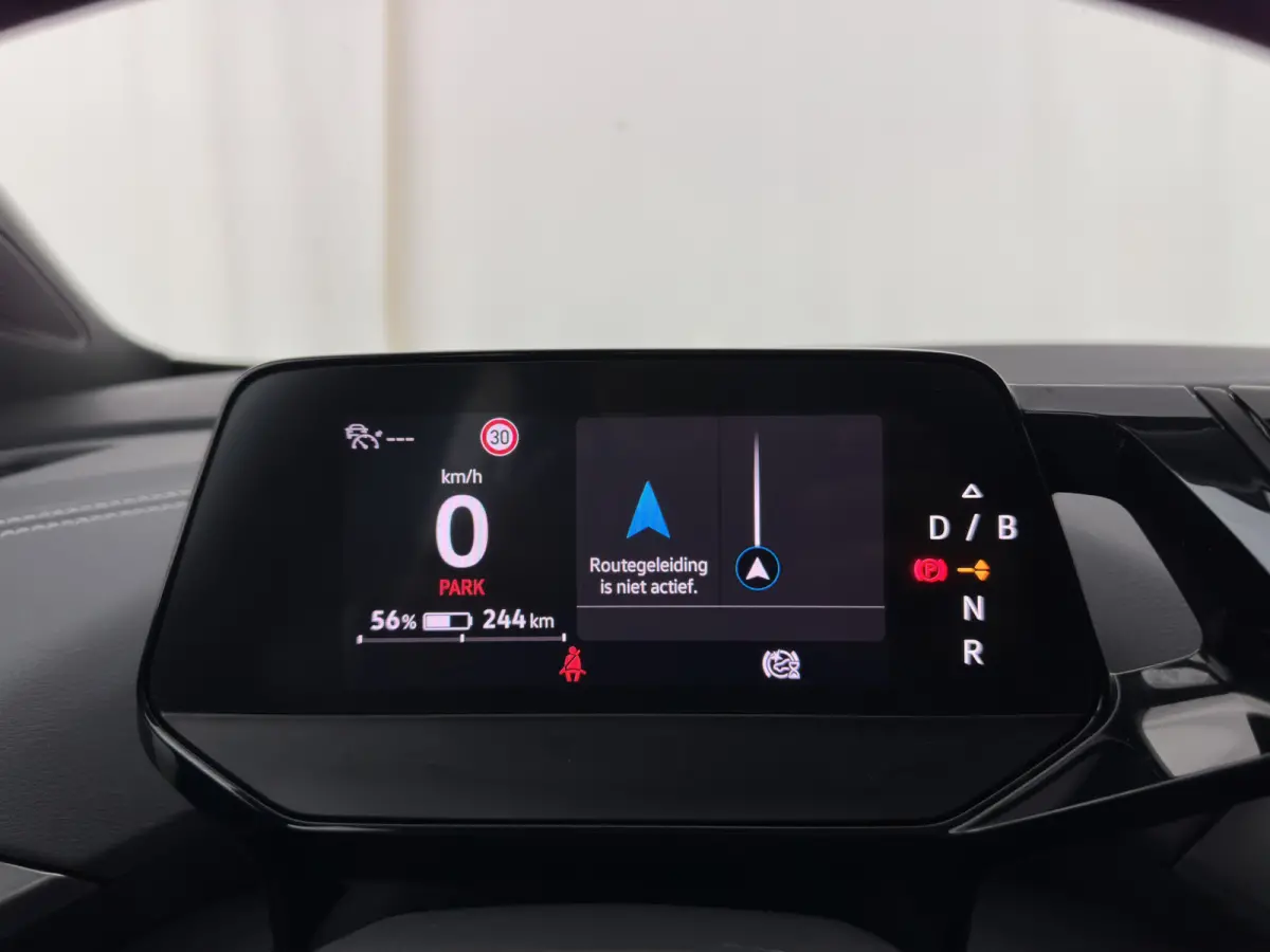 ID.5 Pro Business 77 kWh [3-Fase-11kW] {SoH-93%} (INCL-BTW) *HEATPUMP | LEATHER-ALCANTARA | FULL-LED | ADAPTIVE-CRUISE |  DIGI-COCKPIT | HEATED-COMFORTSEATS | KEYLESS | DAB+ | AMBIENTLIGHT |