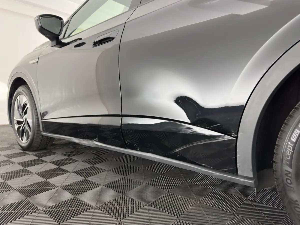 ID.5 Pro Business 77 kWh [3-Fase-11kW] {SoH-93%} (INCL-BTW) *HEATPUMP | LEATHER-ALCANTARA | FULL-LED | ADAPTIVE-CRUISE |  DIGI-COCKPIT | HEATED-COMFORTSEATS | KEYLESS | DAB+ | AMBIENTLIGHT |