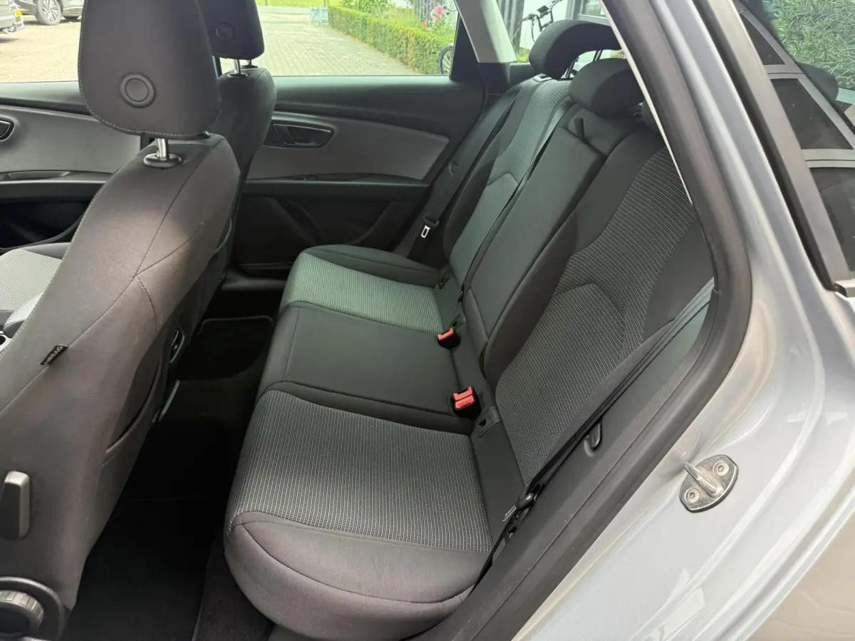 1.0 EcoTSI Style CAMERA/CARPLAY *ALL-IN PRIJS*