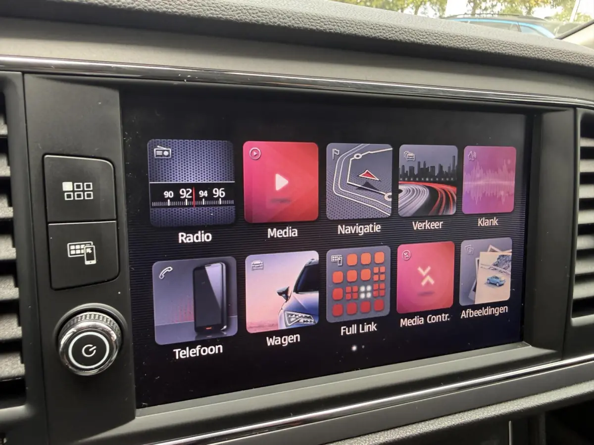 1.0 EcoTSI Style CAMERA/CARPLAY *ALL-IN PRIJS*