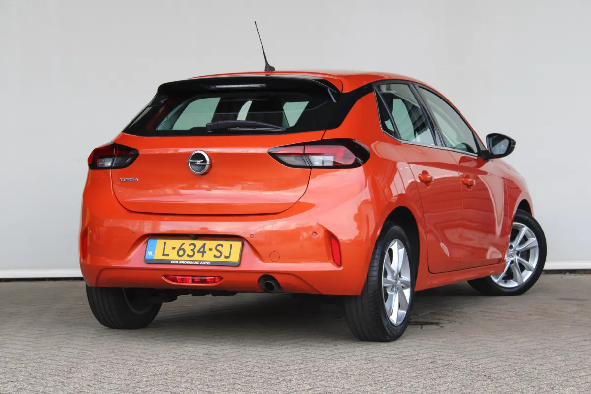 1.2 Elegance | Groot scherm | Navigatie | Achteruitrijcamera | Apple carplay & Android auto |
