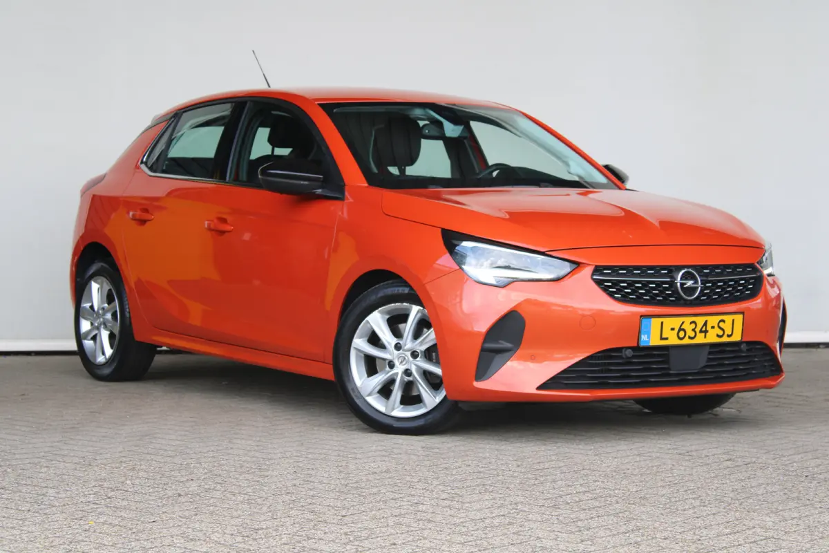 1.2 Elegance | Groot scherm | Navigatie | Achteruitrijcamera | Apple carplay & Android auto |