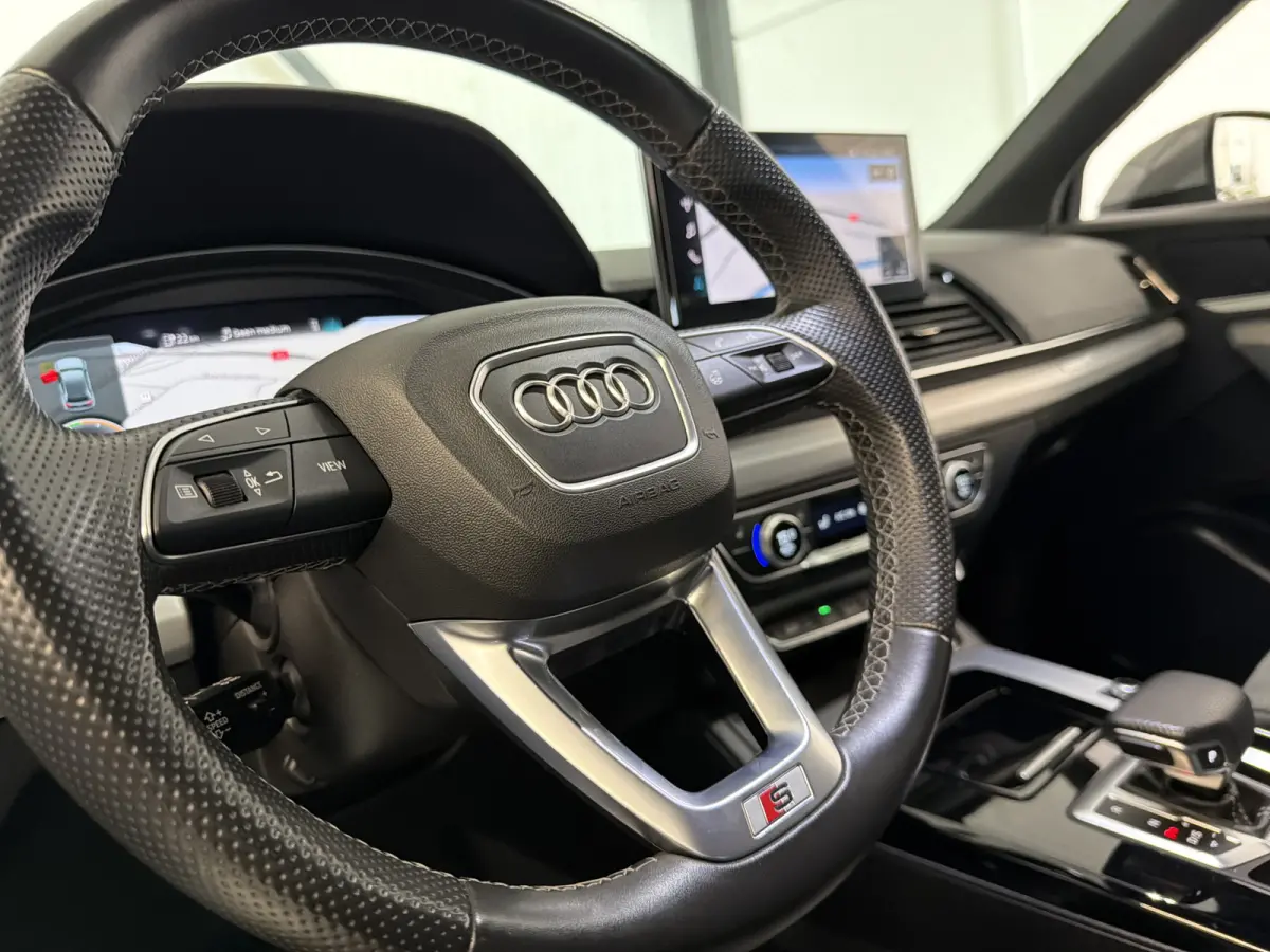 55 TFSIe 367PK HYBRID QUATTRO S-LINE SPORT LEDER/360° CAMERA/LED/NAV/CARPLAY