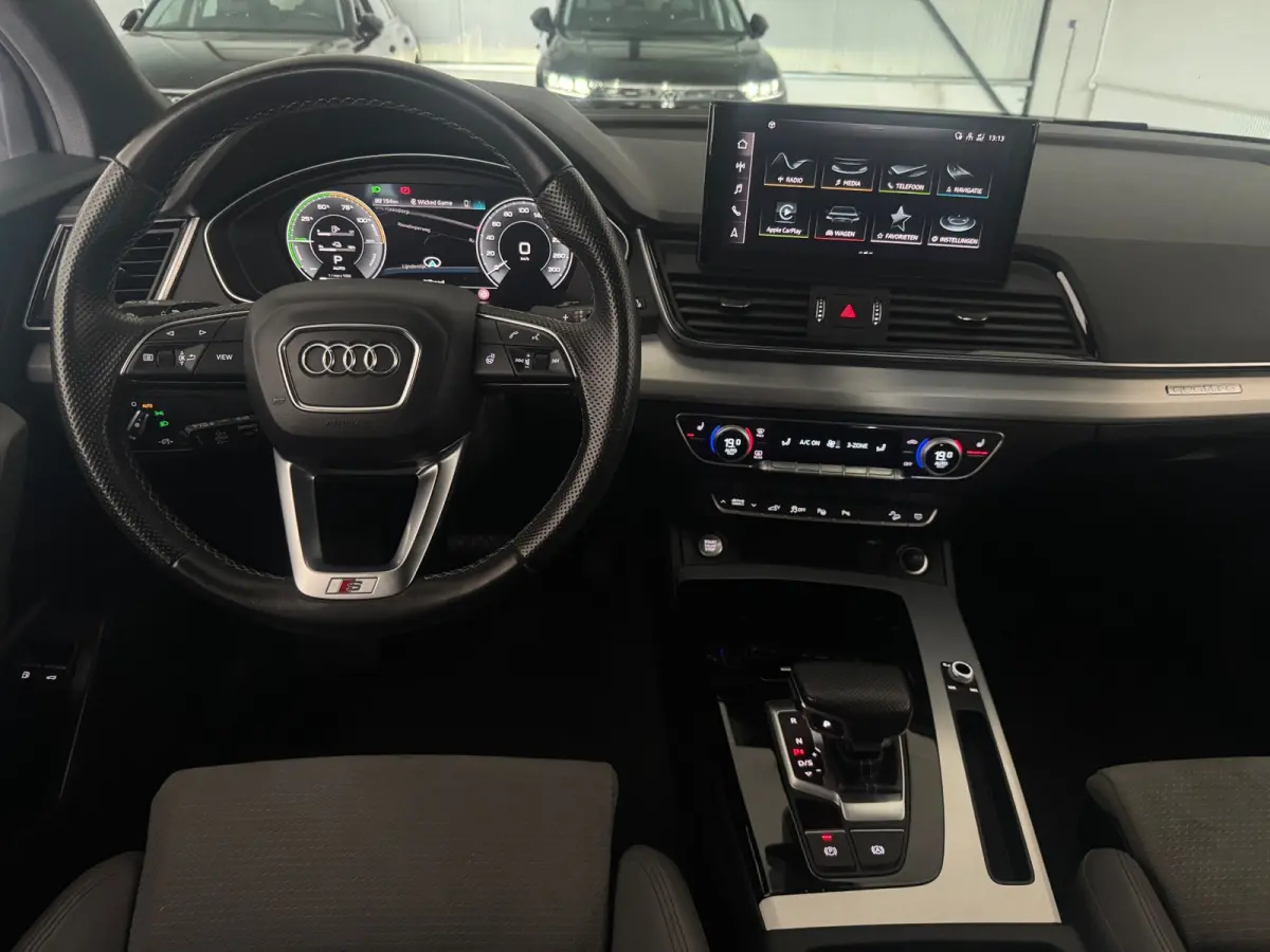 55 TFSIe 367PK HYBRID QUATTRO S-LINE SPORT LEDER/360° CAMERA/LED/NAV/CARPLAY