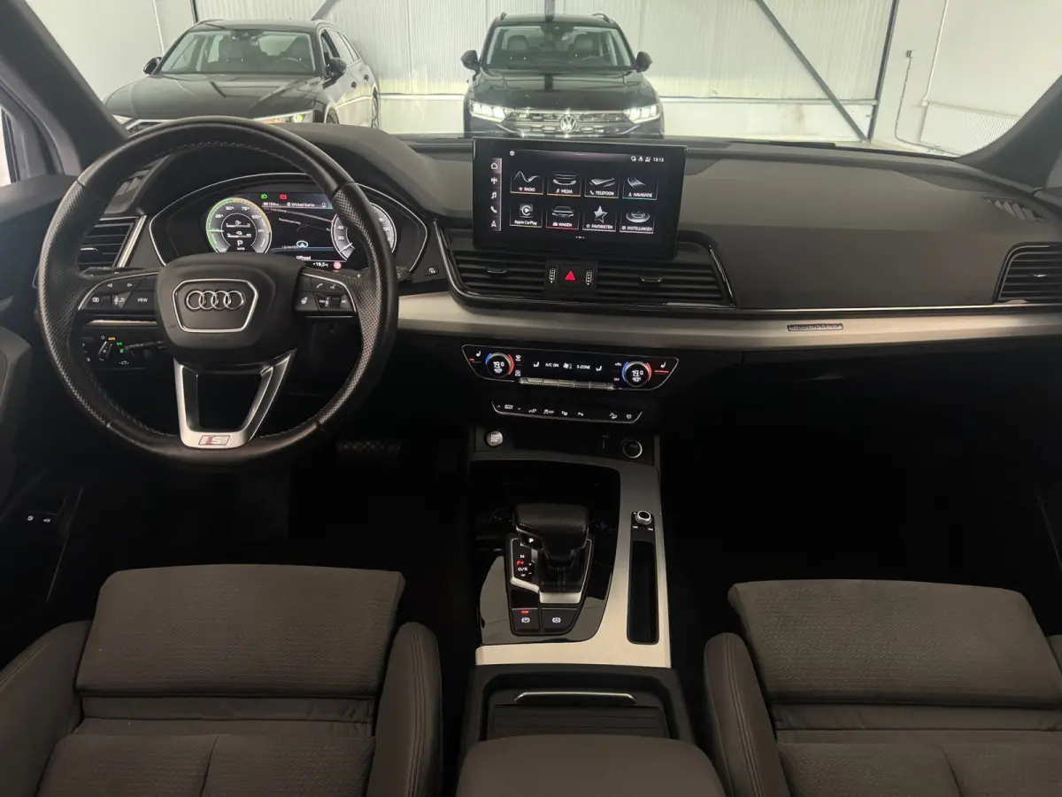 55 TFSIe 367PK HYBRID QUATTRO S-LINE SPORT LEDER/360° CAMERA/LED/NAV/CARPLAY