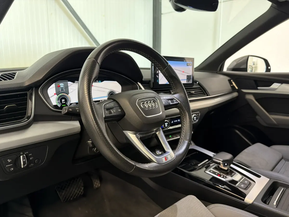 55 TFSIe 367PK HYBRID QUATTRO S-LINE SPORT LEDER/360° CAMERA/LED/NAV/CARPLAY