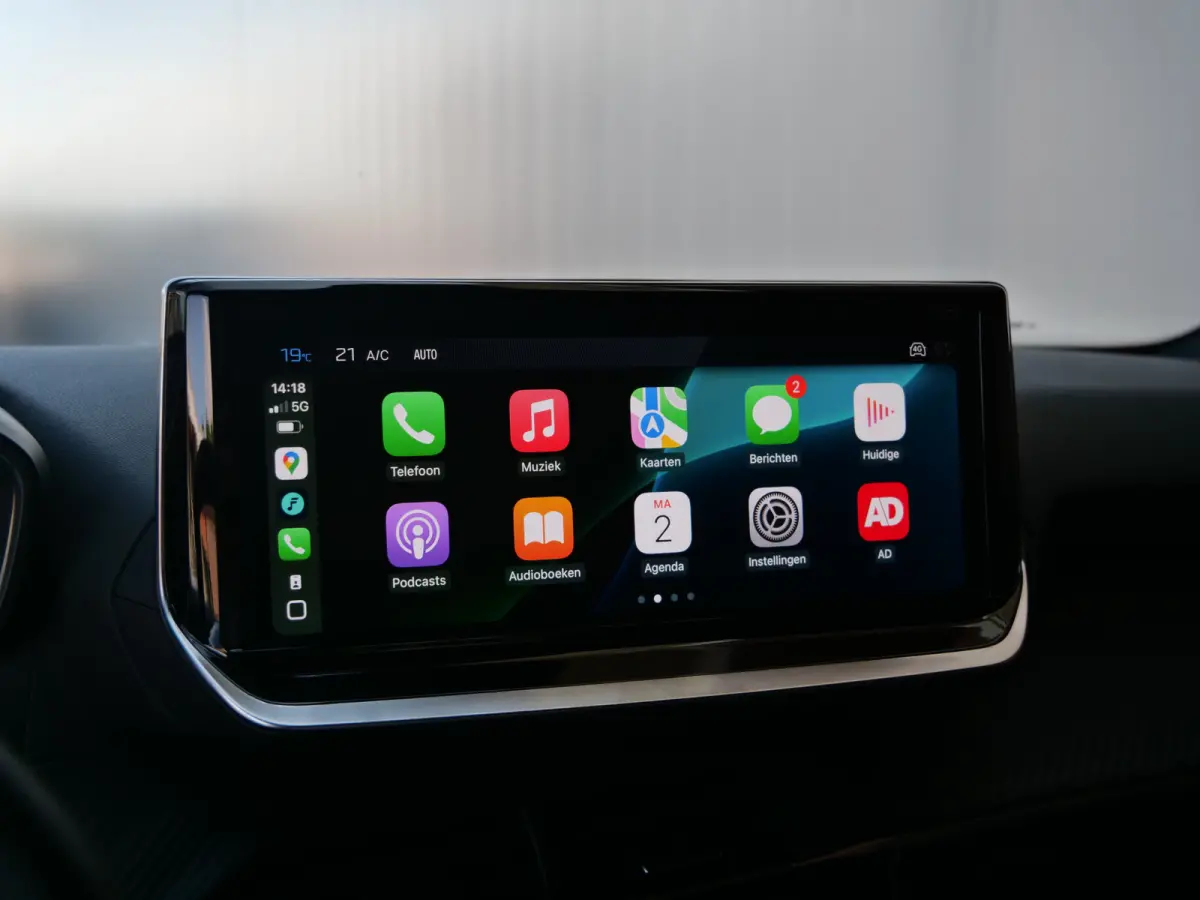1.2 PureTech 130pk Allure Automaat Camera / Navigatie / Apple Carplay