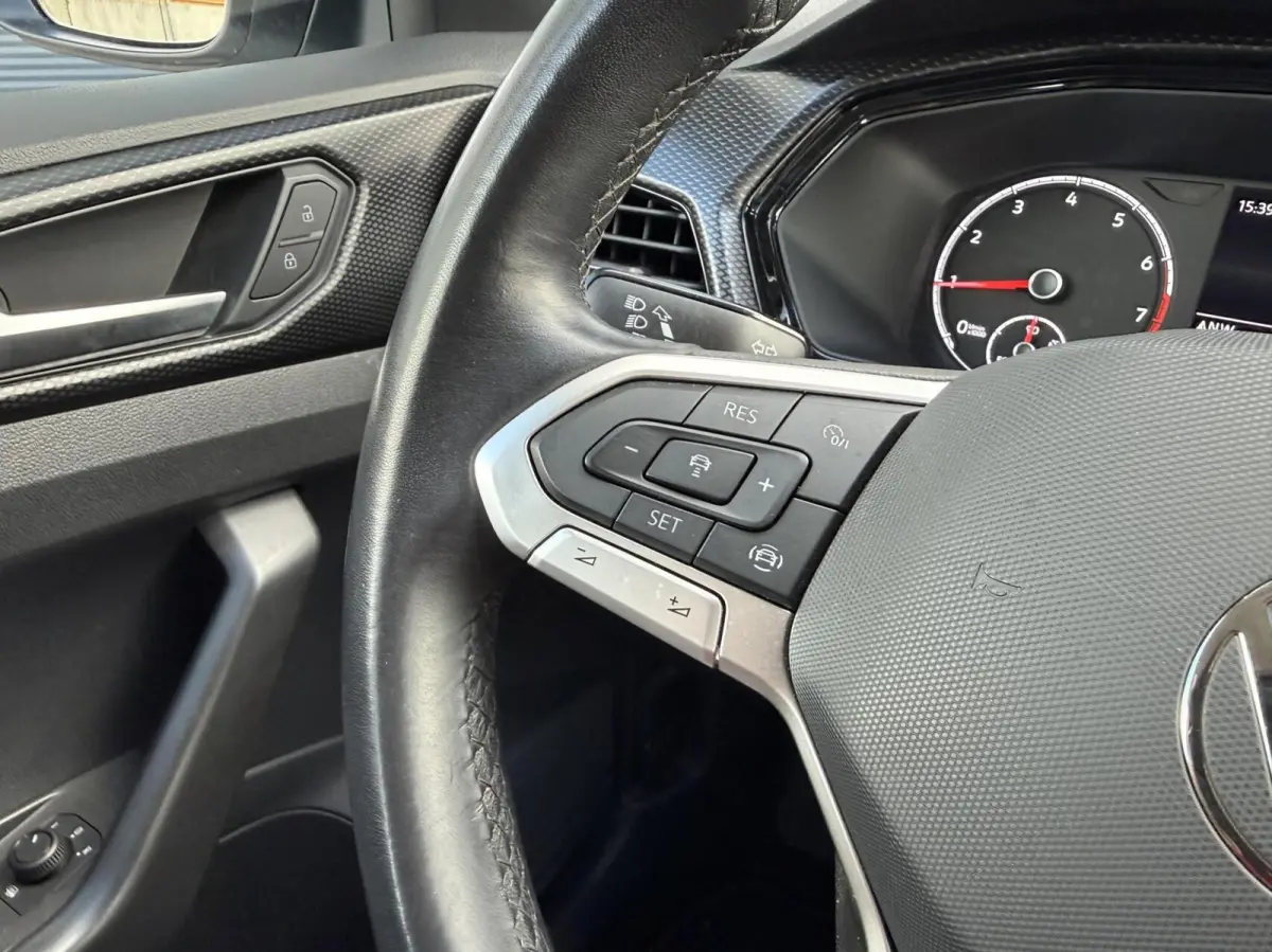 1.0 TSI Life | LED | CarPlay | Adaptive Cruise | Navigatie | Airco