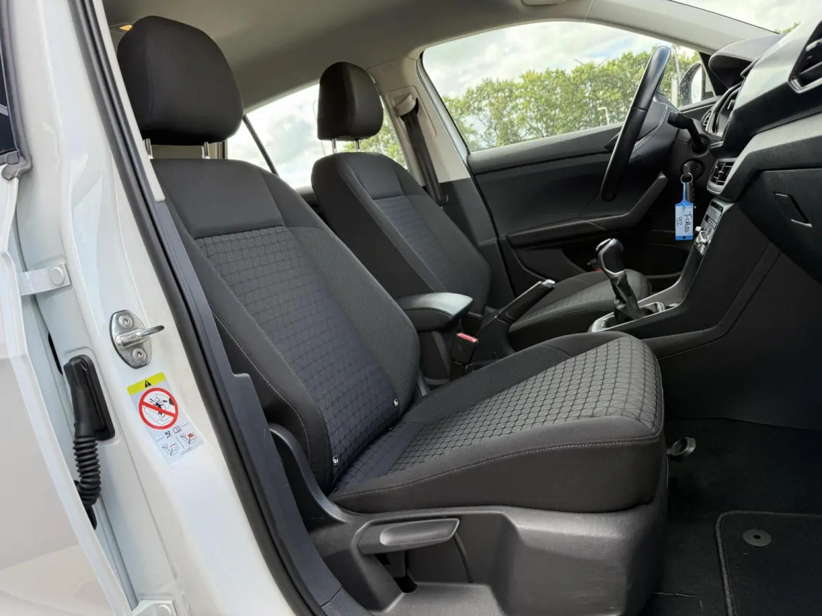1.0 TSI Life | LED | CarPlay | Adaptive Cruise | Navigatie | Airco
