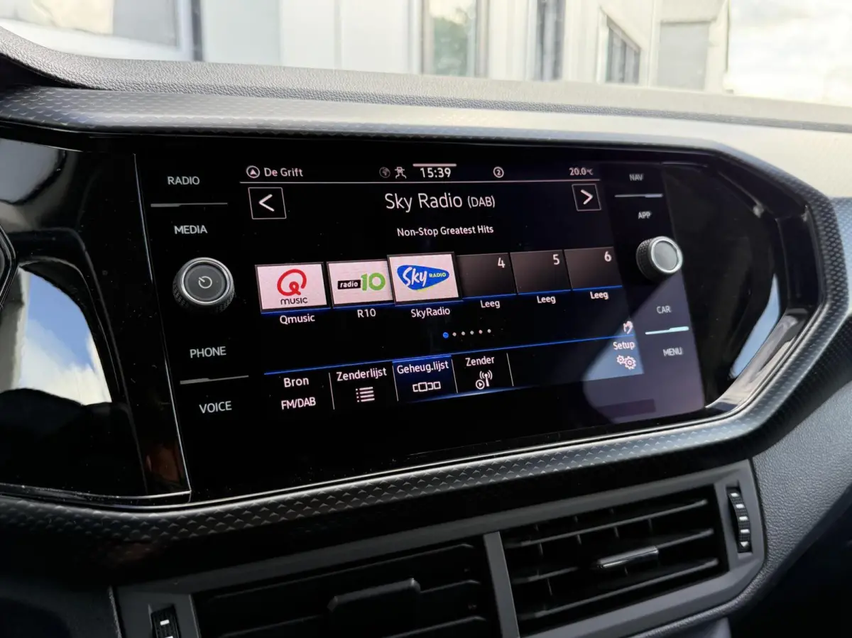 1.0 TSI Life | LED | CarPlay | Adaptive Cruise | Navigatie | Airco