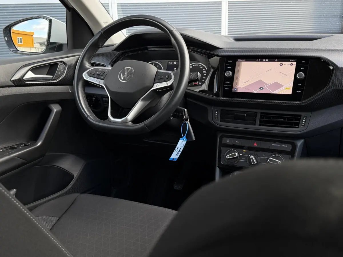 1.0 TSI Life | LED | CarPlay | Adaptive Cruise | Navigatie | Airco
