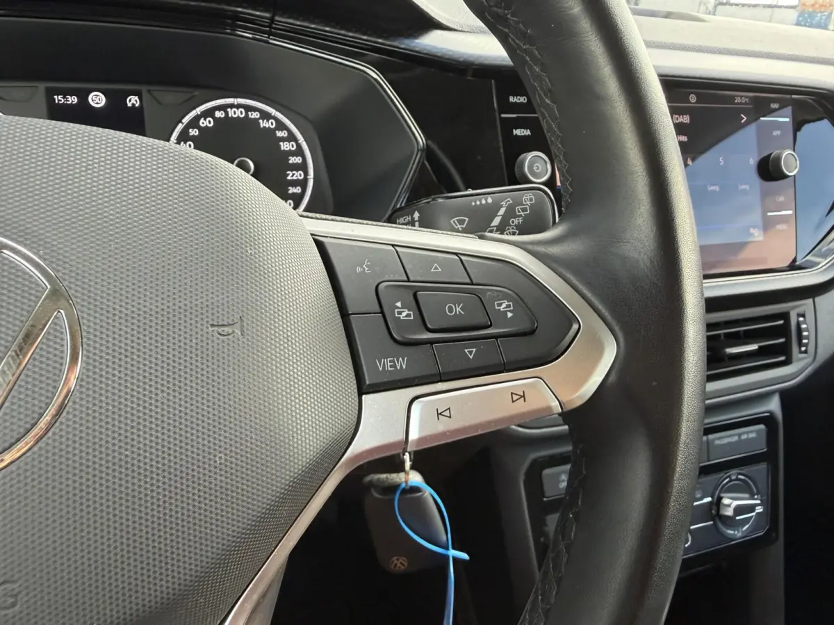 1.0 TSI Life | LED | CarPlay | Adaptive Cruise | Navigatie | Airco