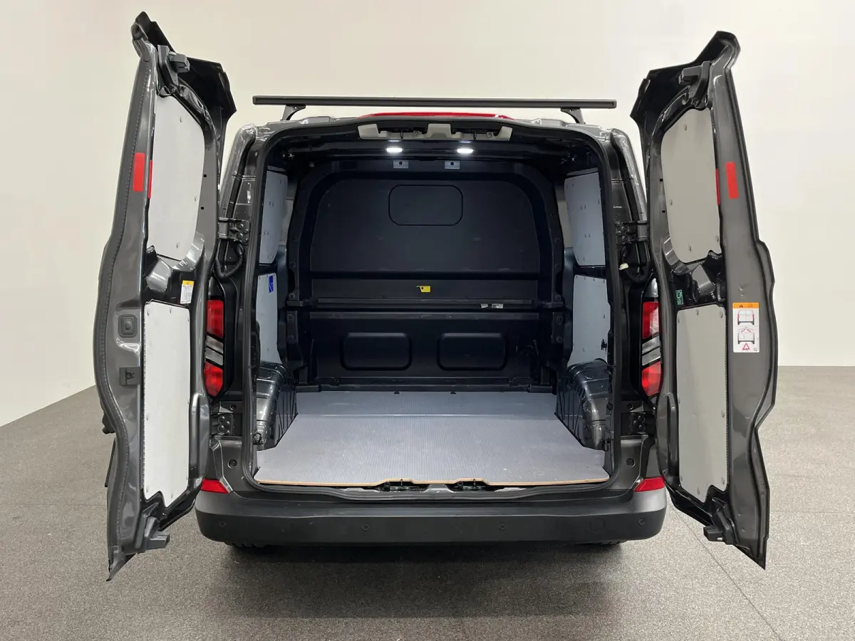 300 2.0 TDCI L2H1 Trend NM Dubbele Cabine Ford Transit Custom 300 2.0 TDCI L2H1 Trend NM Airco Navi Cruise PDC Camera