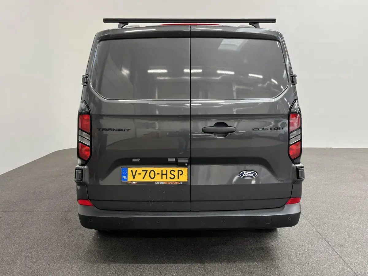 300 2.0 TDCI L2H1 Trend NM Dubbele Cabine Ford Transit Custom 300 2.0 TDCI L2H1 Trend NM Airco Navi Cruise PDC Camera