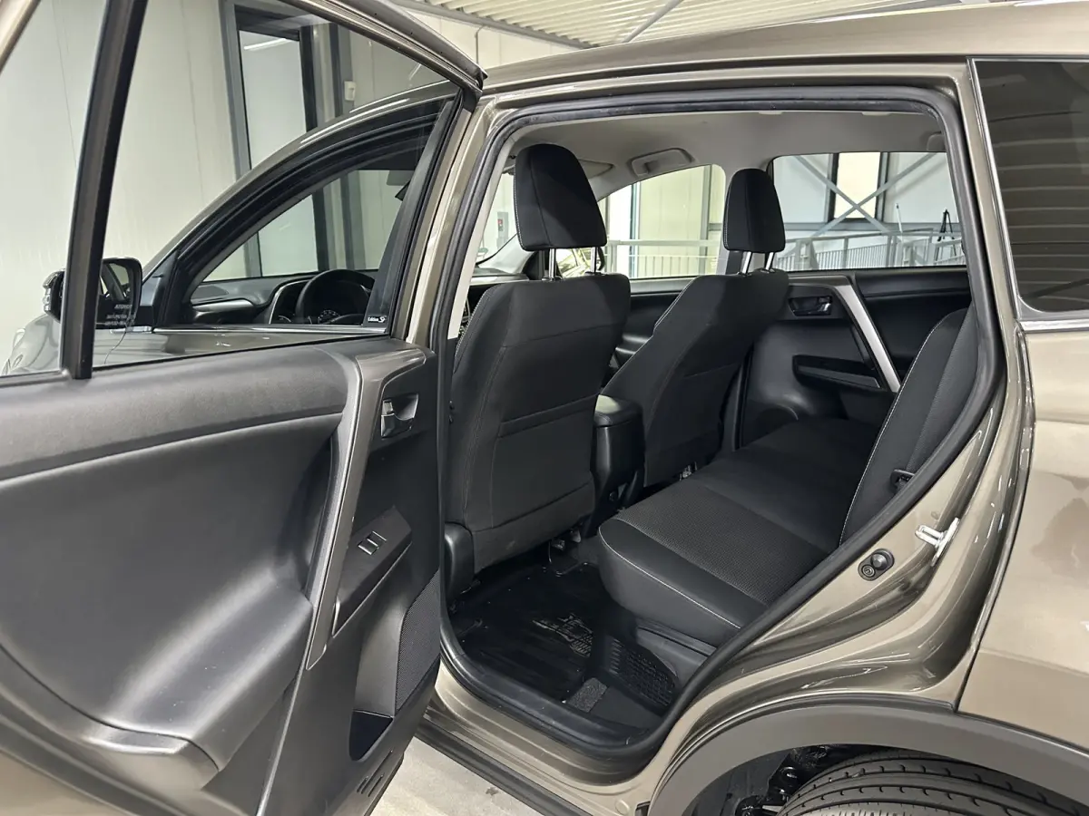 2.5 Hybrid Dynamic Sport | Navi | Camera |