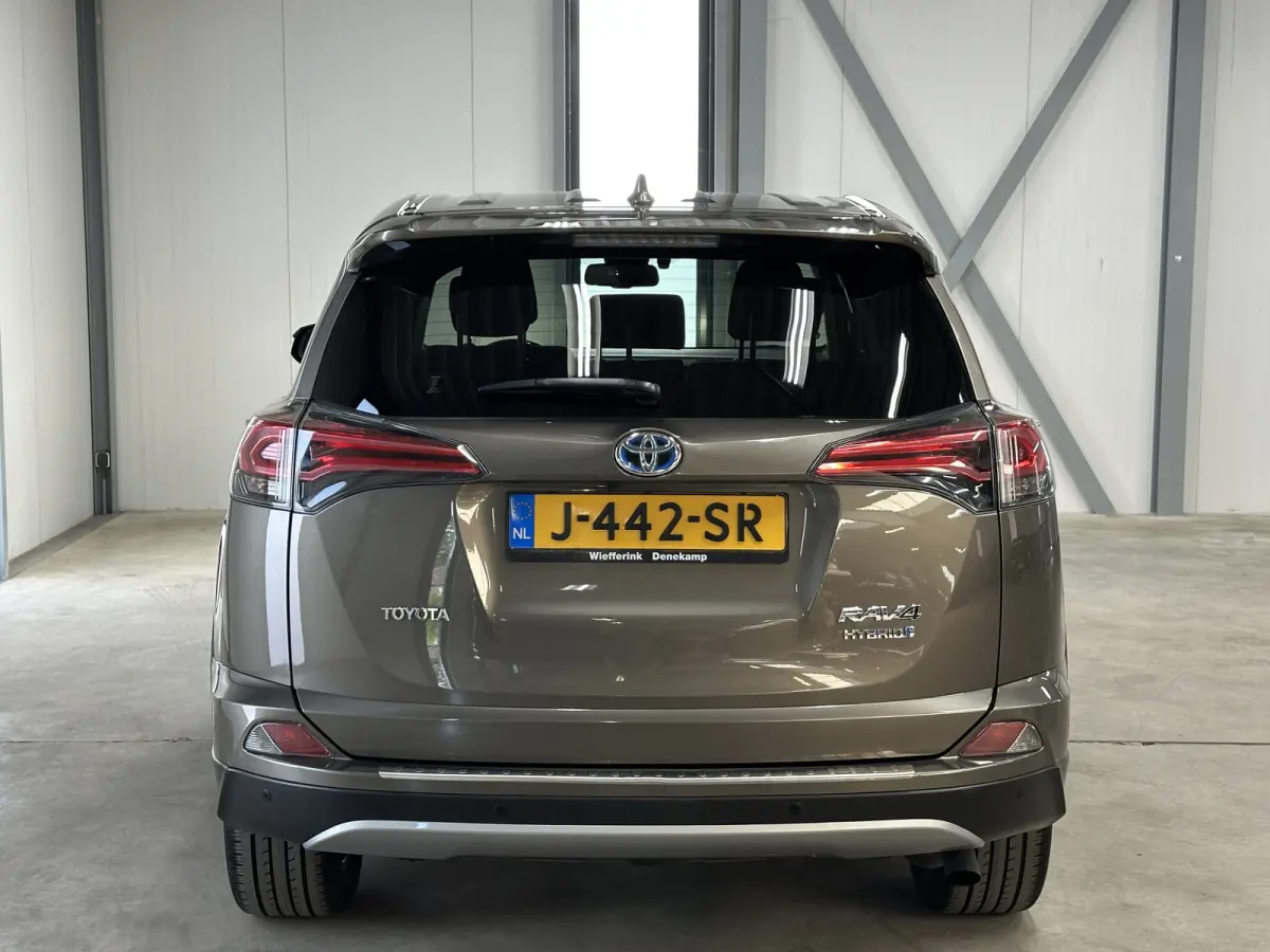 2.5 Hybrid Dynamic Sport | Navi | Camera |