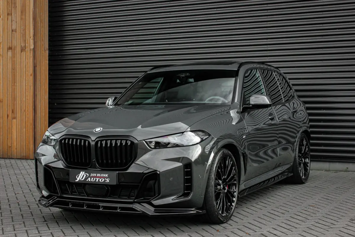 XDrive50e High Executive / HEAD-UP / PANO-DAK / 4-WHEEL STRURING / LUCHTVERING / DRIVING ASSISANT / SOFTCLOSE / M-SEATS