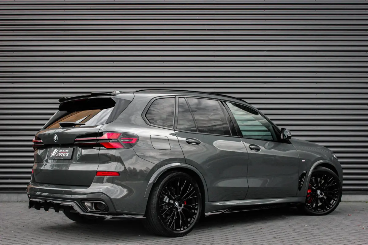 XDrive50e High Executive / HEAD-UP / PANO-DAK / 4-WHEEL STRURING / LUCHTVERING / DRIVING ASSISANT / SOFTCLOSE / M-SEATS